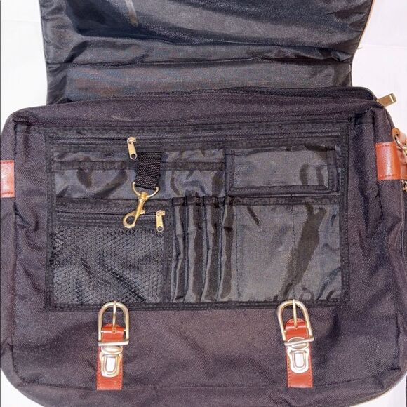 Crossfield messenger bag black and tan - Picture 6 of 14